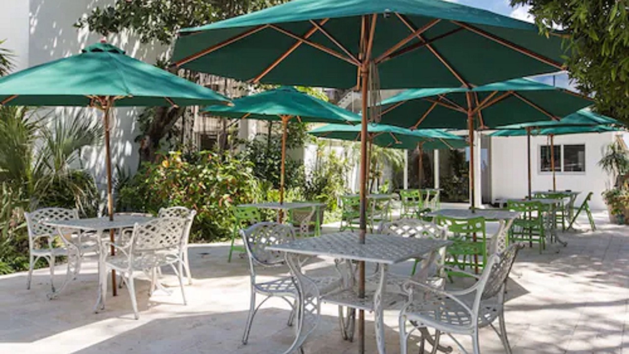 Photo of Patio Balcony in Central Beach