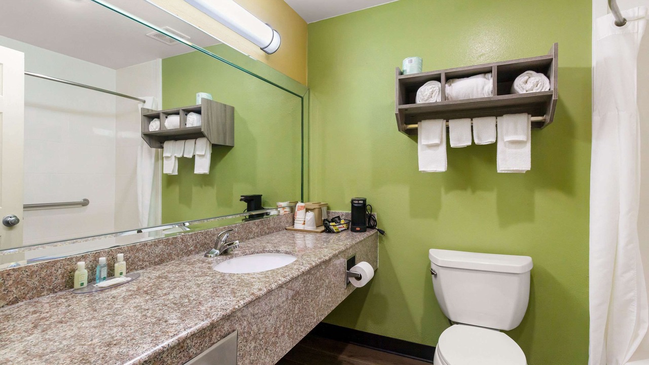 Photo of Bedroom in Bay City