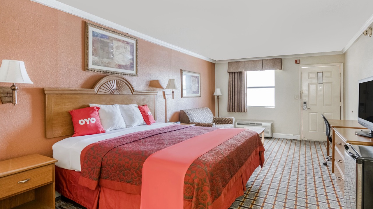 Photo of Bedroom in Pineville