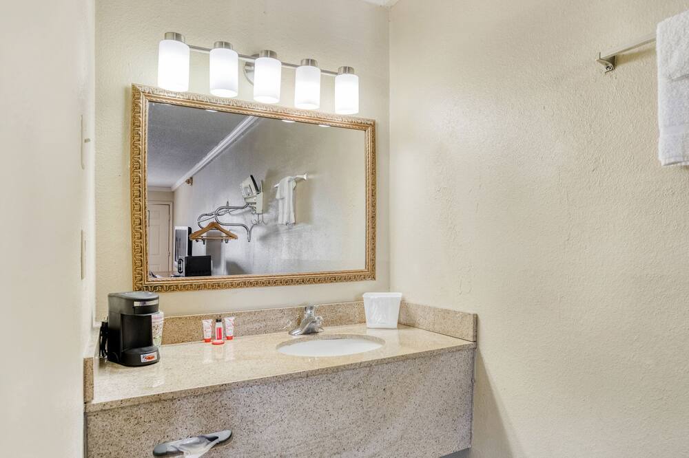 Photo of Bathroom in Pineville