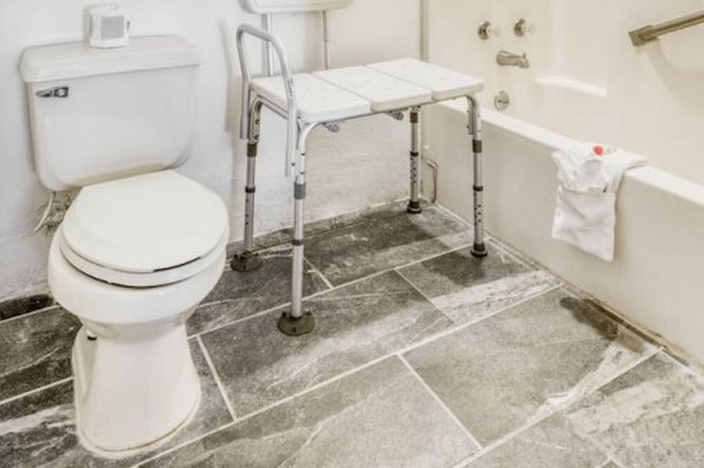 Photo of Bathroom in Pineville