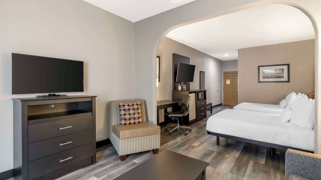 Photo of Others in Clive