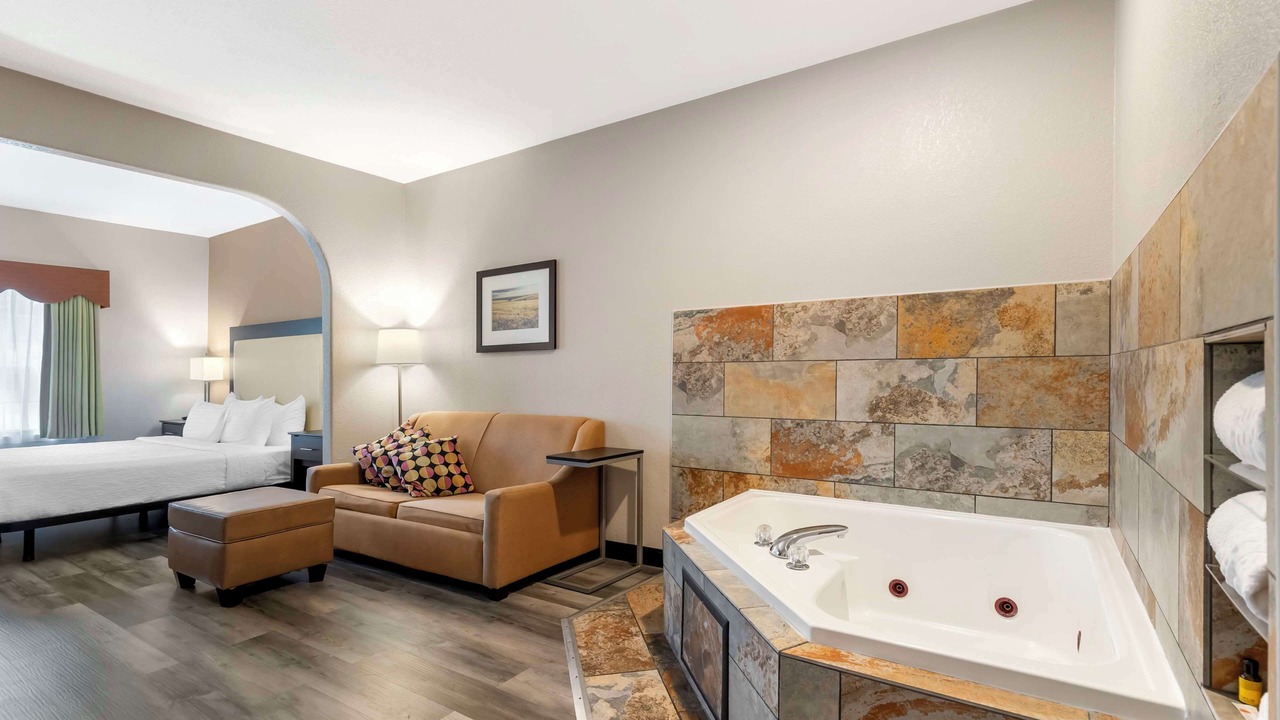 Photo of Others in Clive