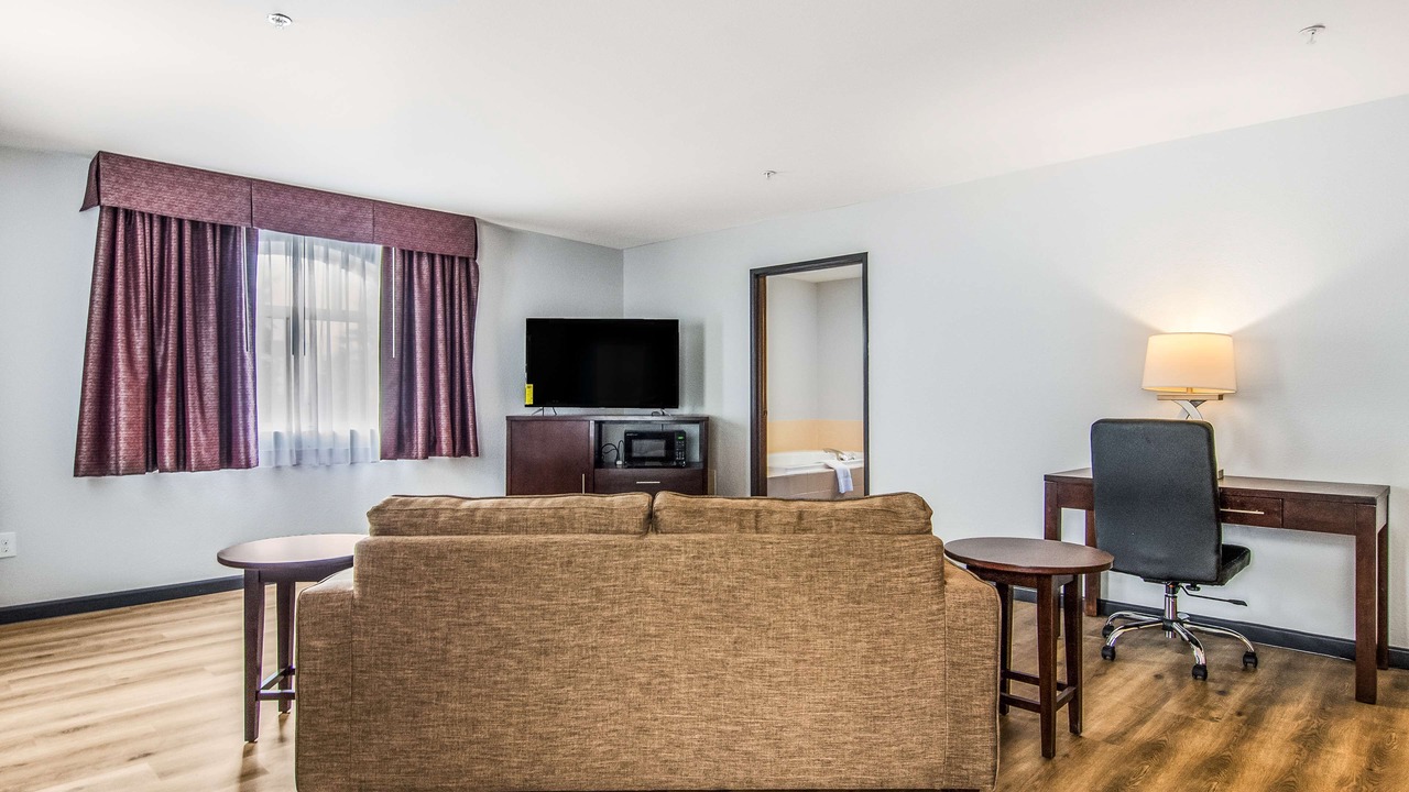 Photo of Bedroom in Des Moines