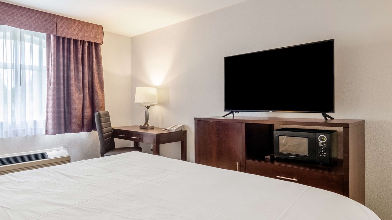 Photo of Bedroom in Des Moines