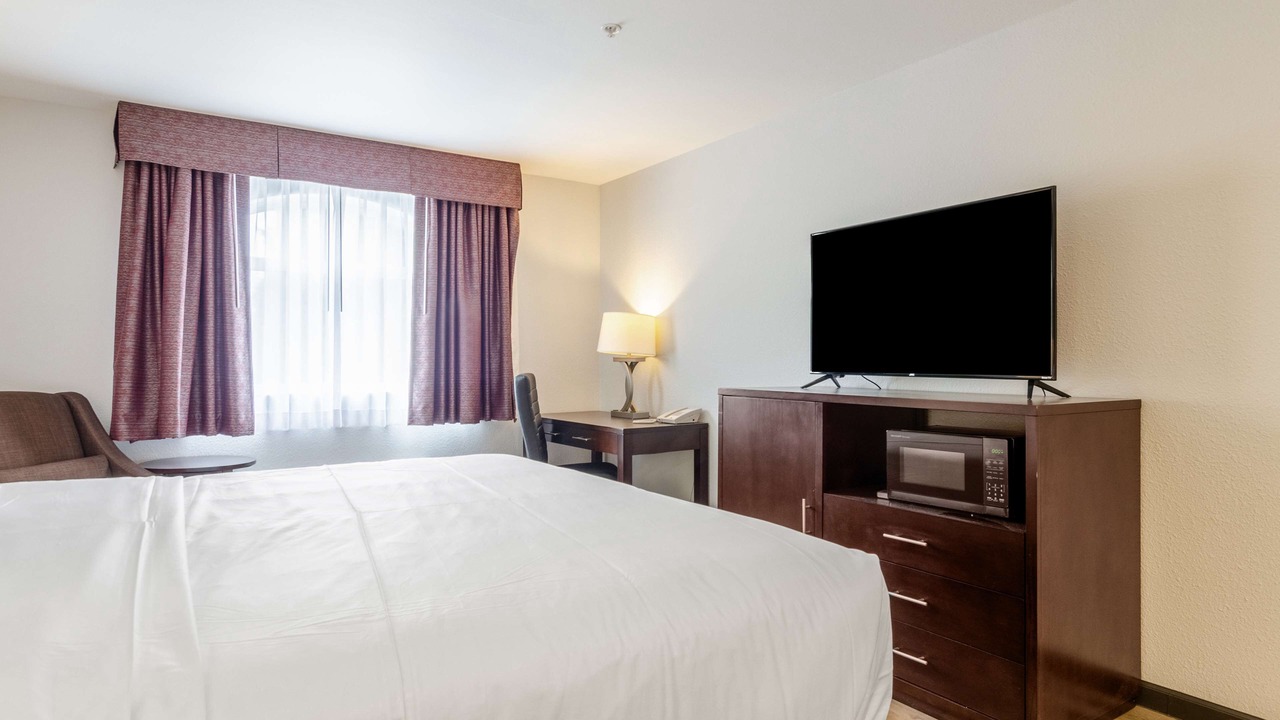 Photo of Bedroom in Des Moines