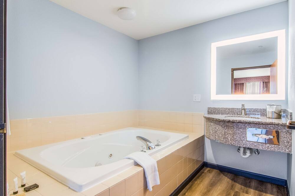 Photo of Bathroom in Des Moines