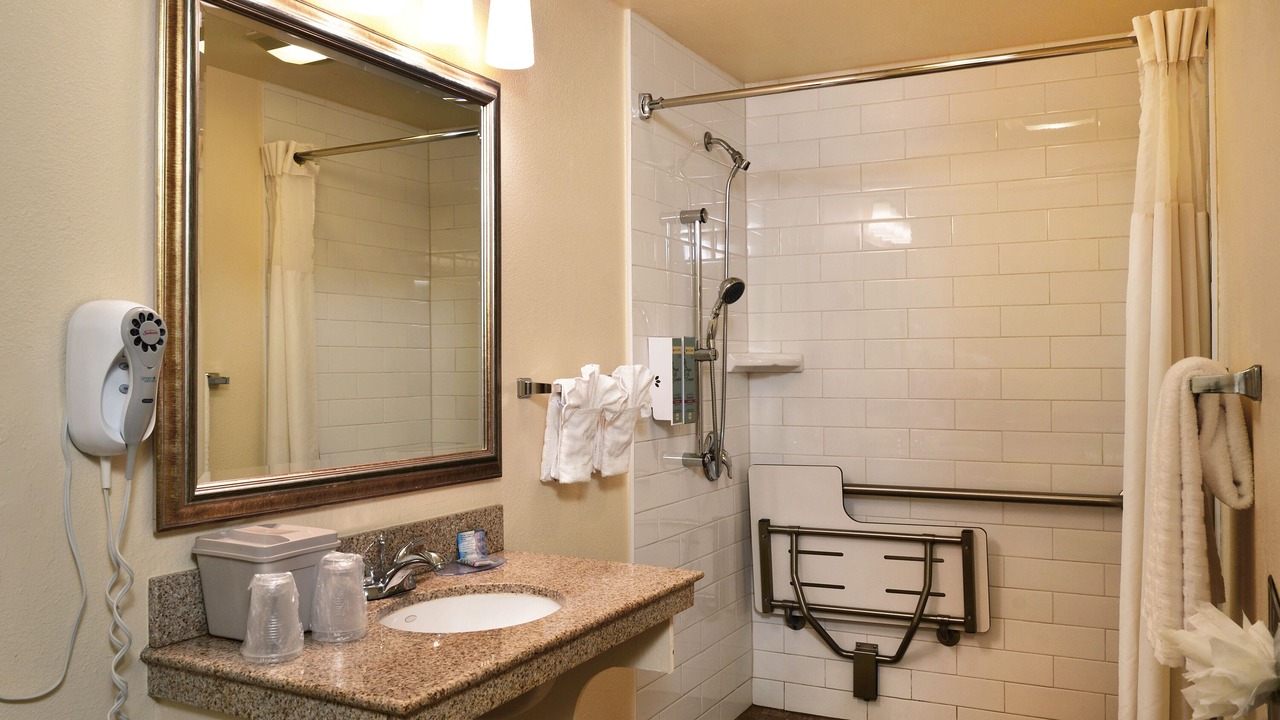 Photo of Bathroom in Rolando Village