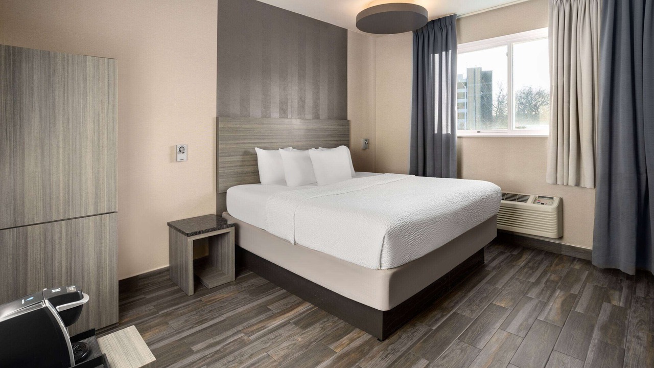 Photo of Bedroom in Co-op City