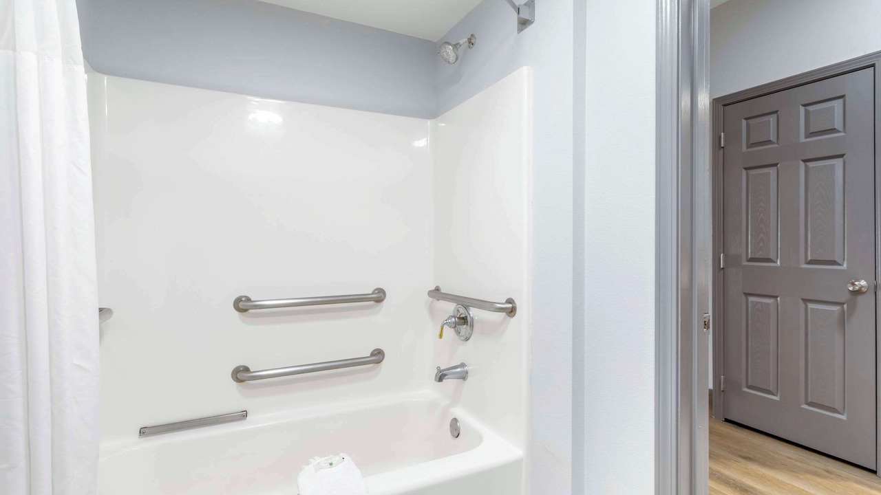 Photo of Bathroom in Oak Ridge