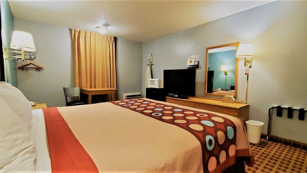 Photo of Bedroom in Elk City