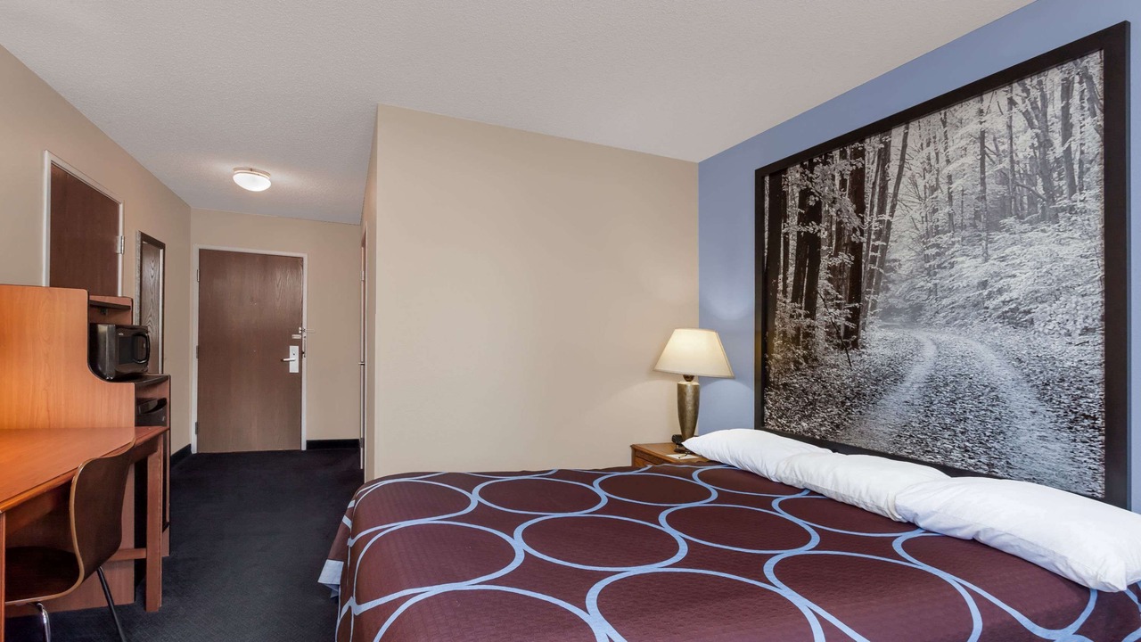 Photo of Bedroom in Adrian