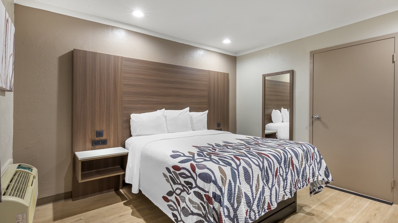 Photo of Bedroom in Southeast Raleigh