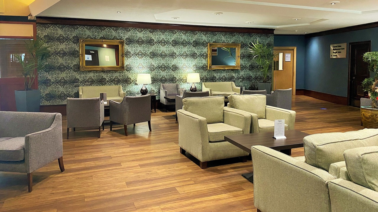 Photo of Others in Renfrew