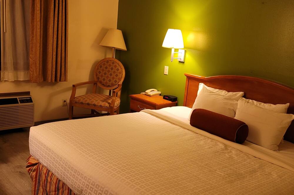 Photo of Bedroom in Evanston