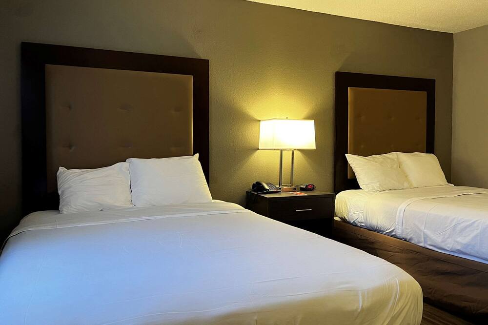 Photo of Bedroom in Spring Lake