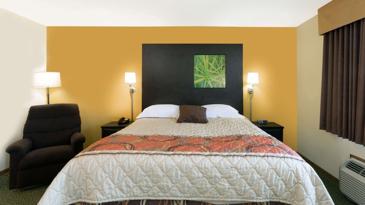 Photo of Bedroom in Perry