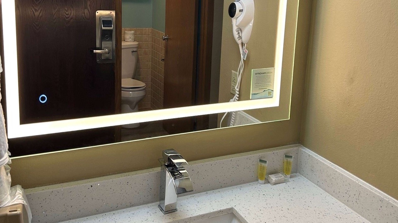 Photo of Others in Perry