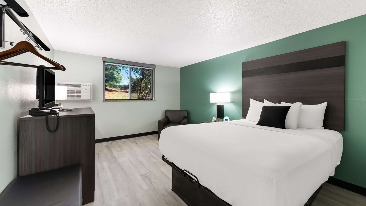 Photo of Bedroom in Liberty