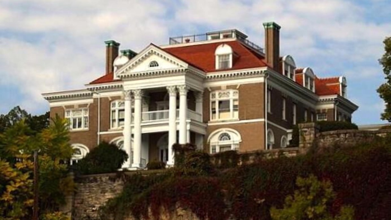 Photo of Others in Hannibal