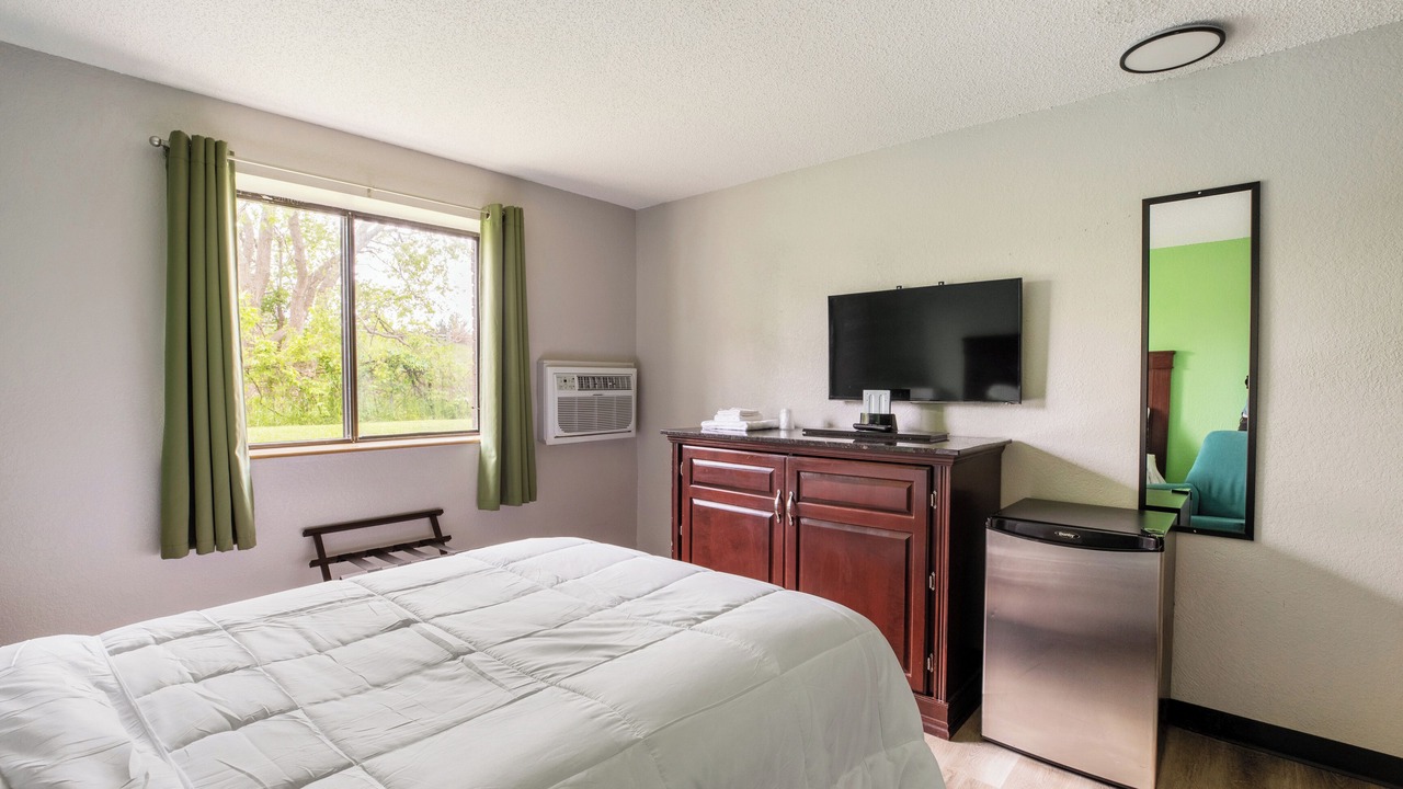 Photo of Bedroom in Lansing