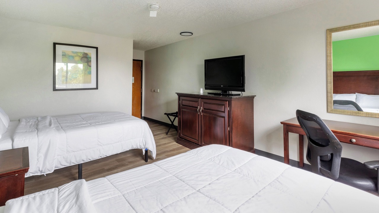 Photo of Bedroom in Lansing