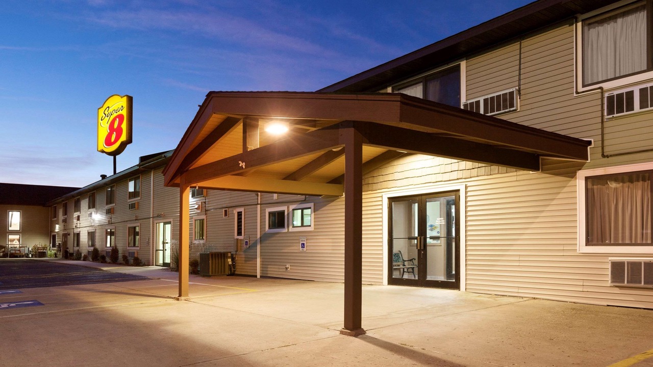 Photo of Buildings in Houghton
