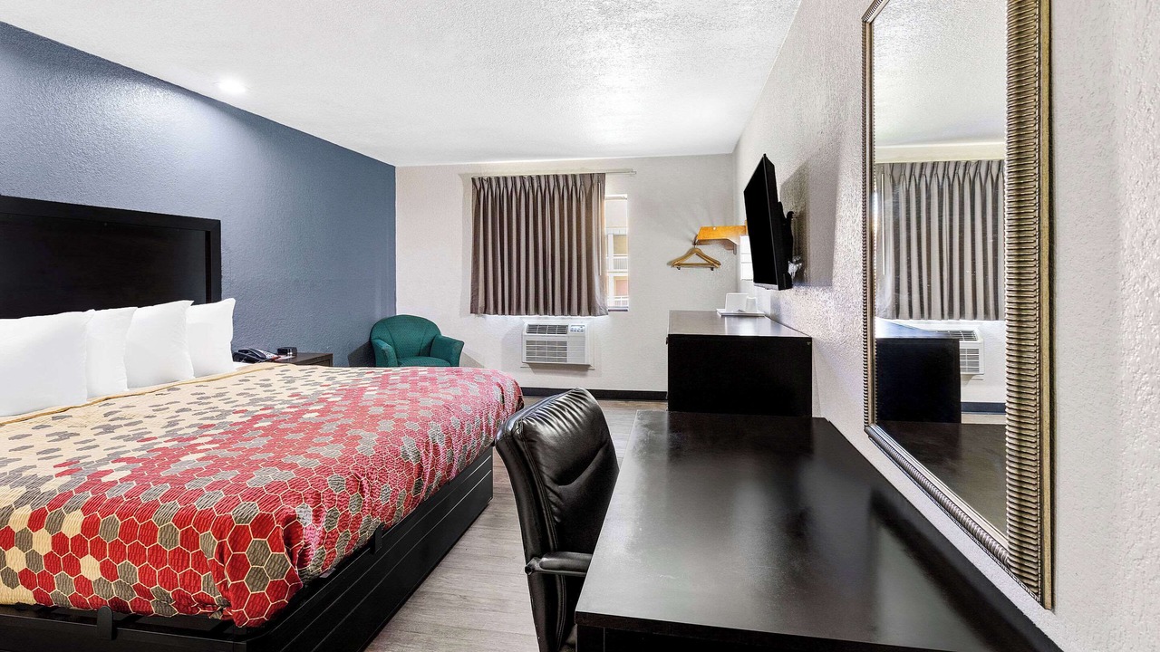 Photo of Bedroom in Montrose