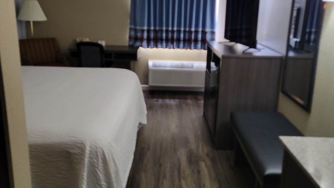 Photo of Bedroom in Sullivan