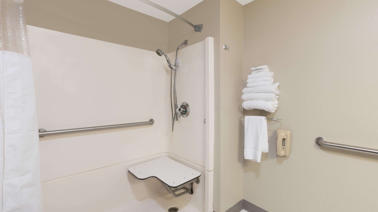 Photo of Bathroom in Pierre