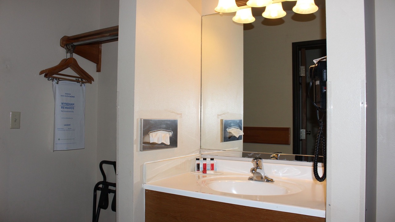 Photo of Bedroom in Chamberlain