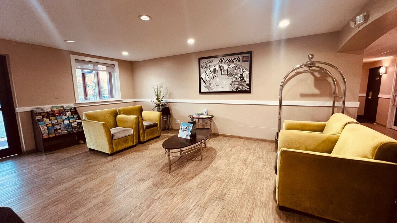 Photo of Livingroom in Nyack