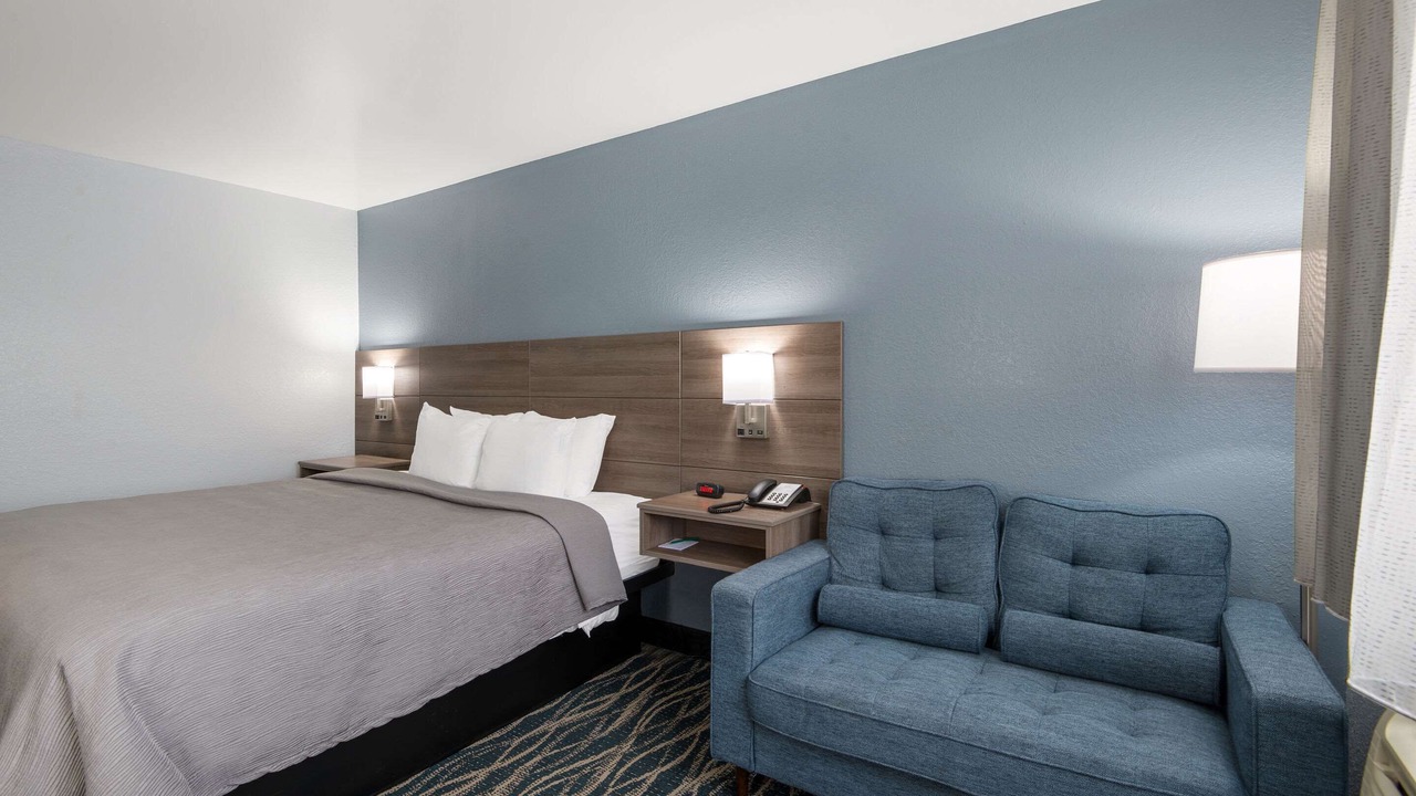 Photo of Bedroom in Oneida