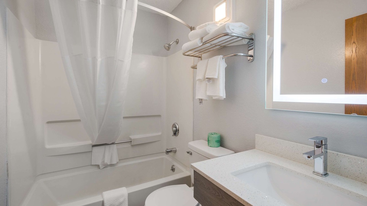 Photo of Bedroom in Oneida