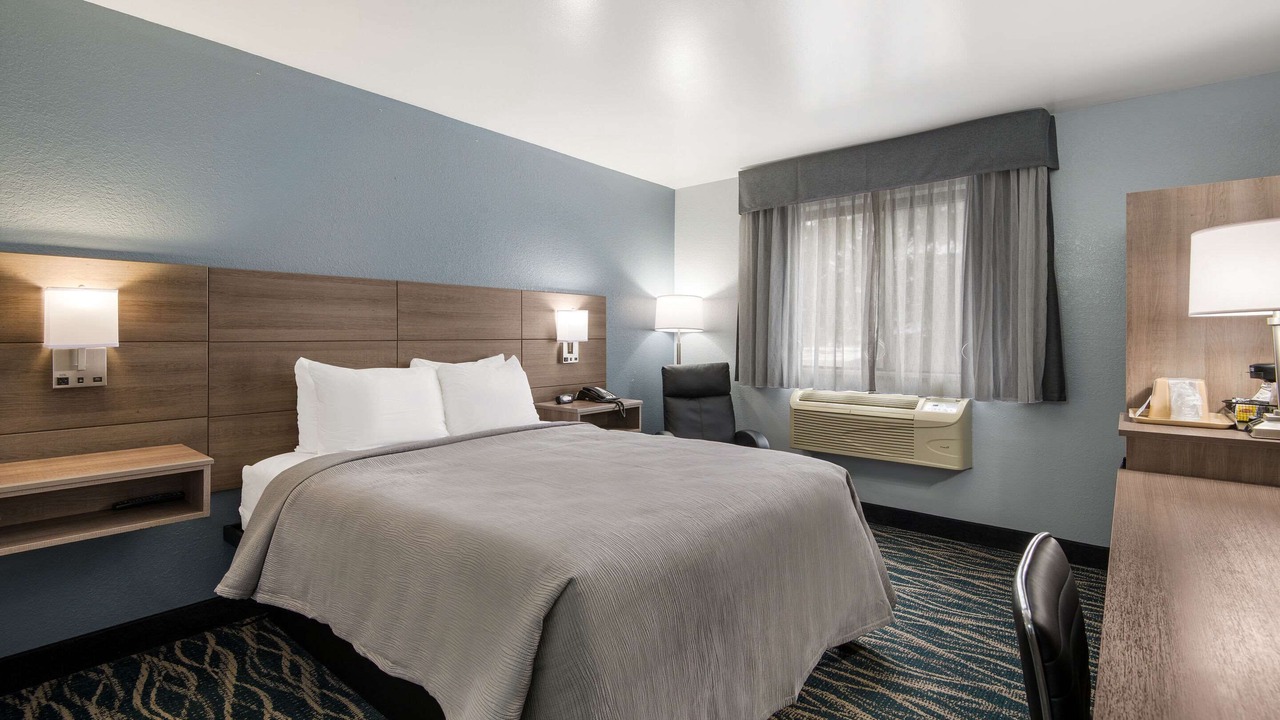 Photo of Bedroom in Oneida