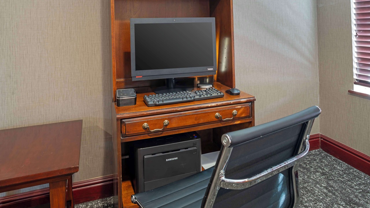 Photo of Others in Wood Village