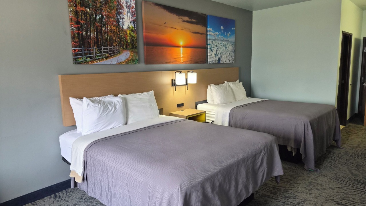 Photo of Bedroom in Tawas City
