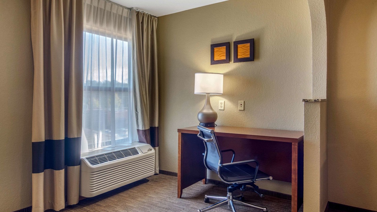 Photo of Bedroom in LaGrange