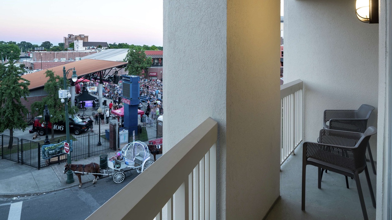 Photo of Patio Balcony in Downtown Memphis