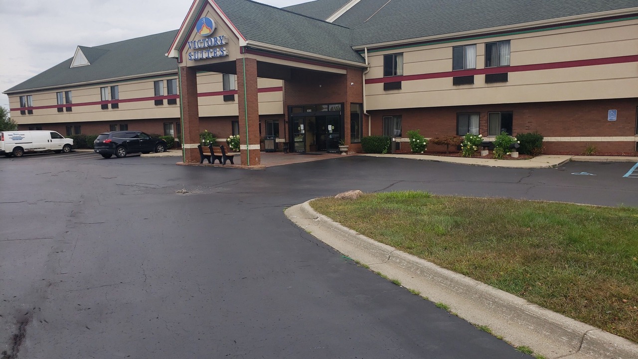 Photo of Buildings in Warren
