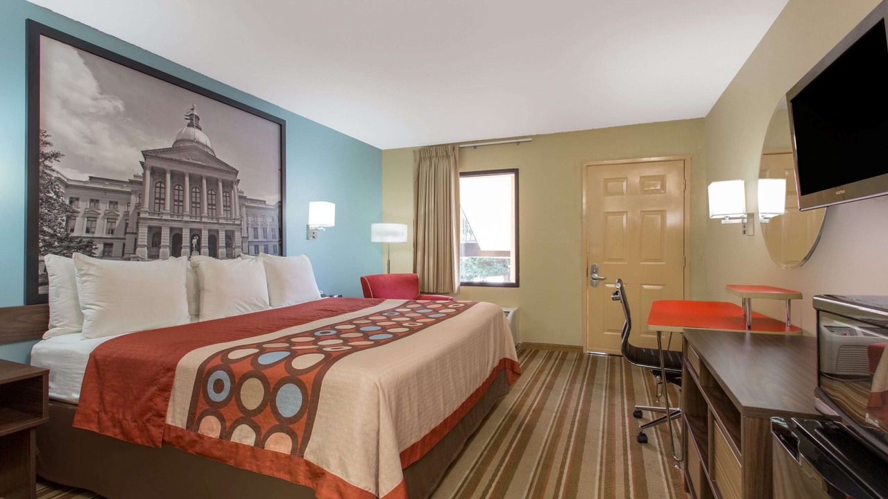 Photo of Bedroom in Forest Park
