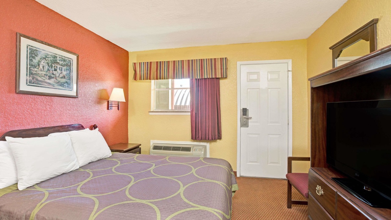 Photo of Bedroom in La Marque