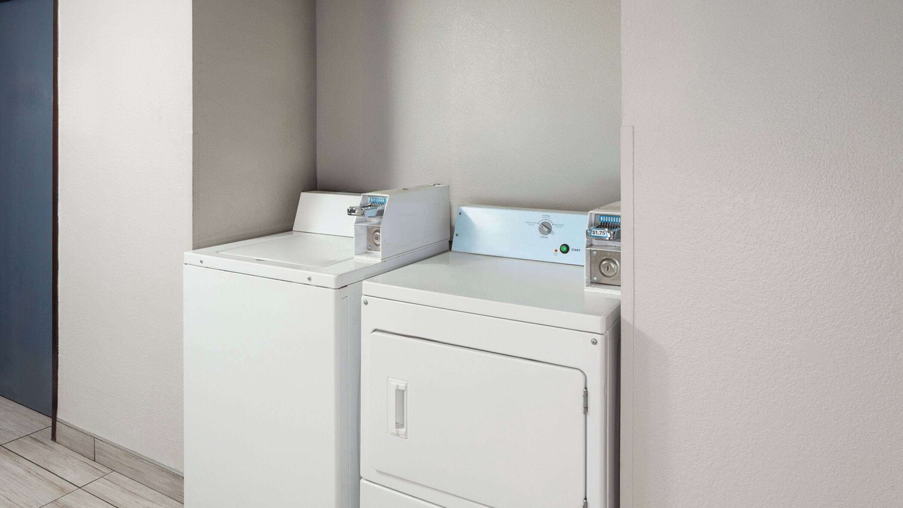 Photo of Bedroom in Romeoville