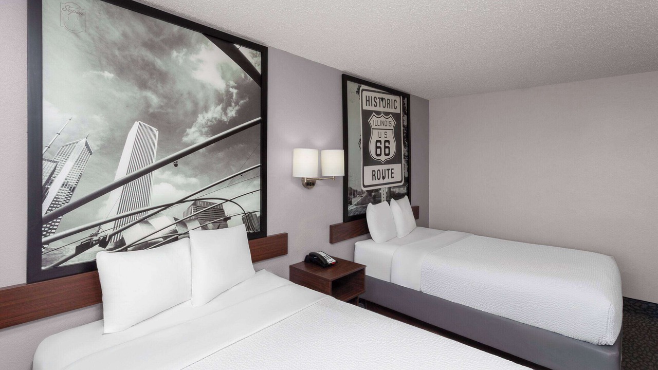 Photo of Bedroom in Romeoville