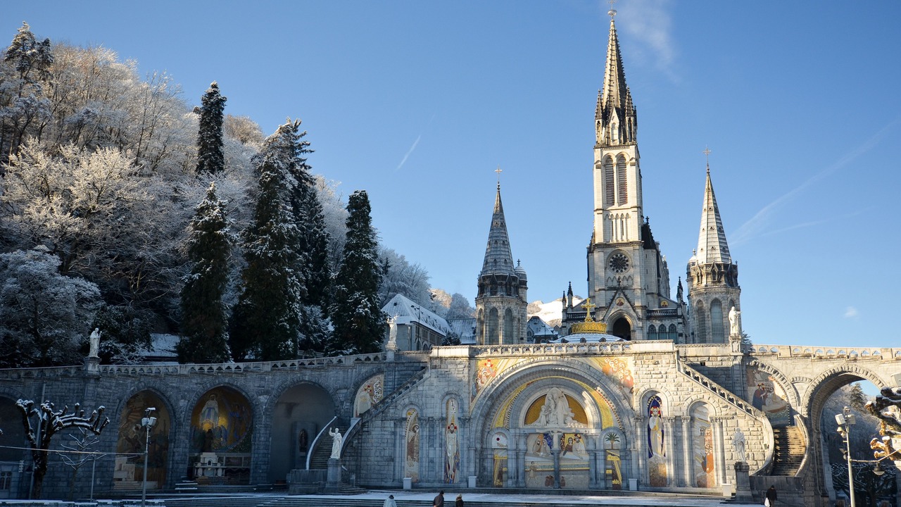 Photo of Others in Lourdes