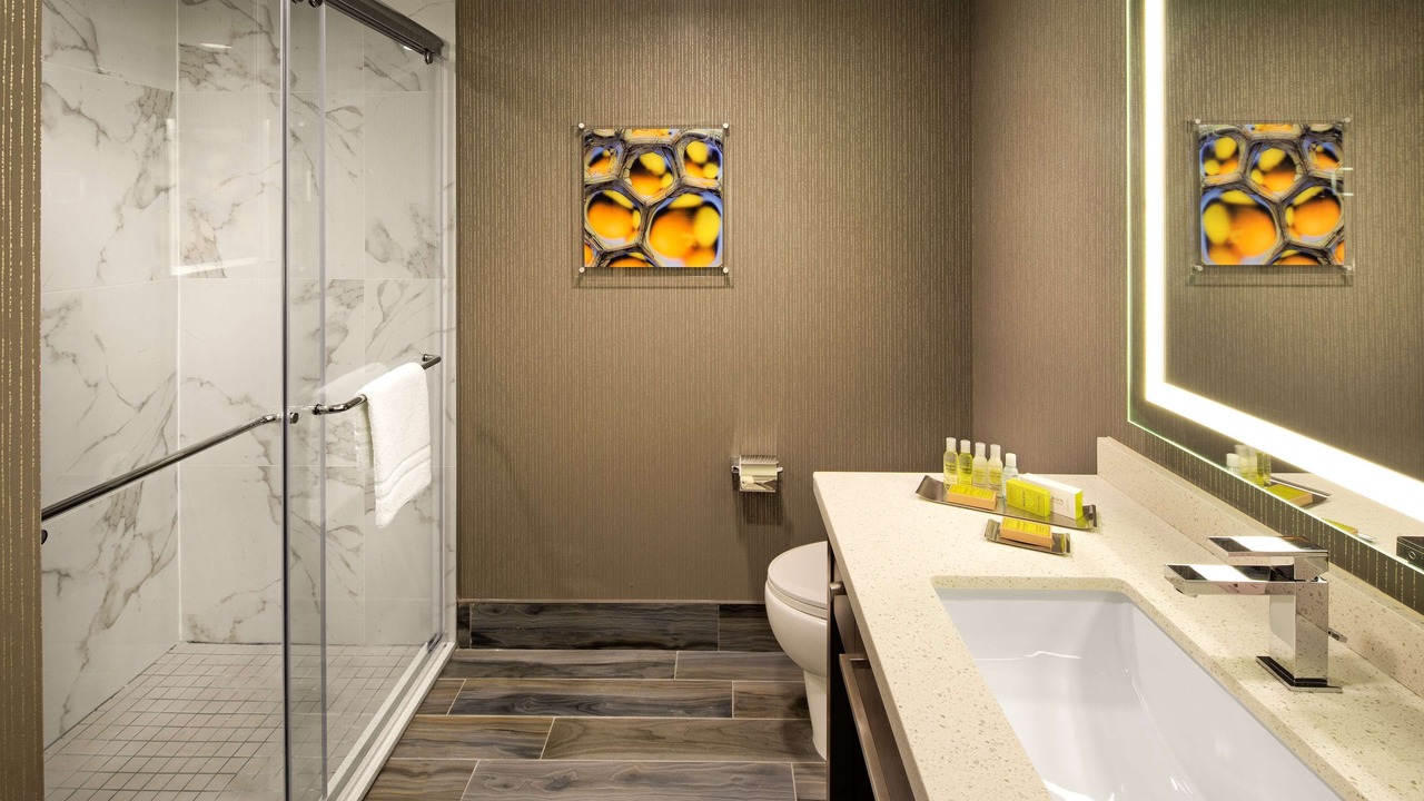 Photo of Bathroom in Northeast Mississauga