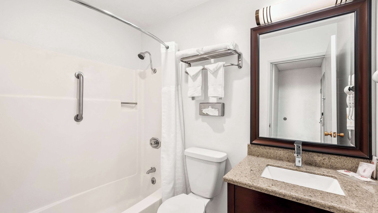 Photo of Bedroom in Yreka