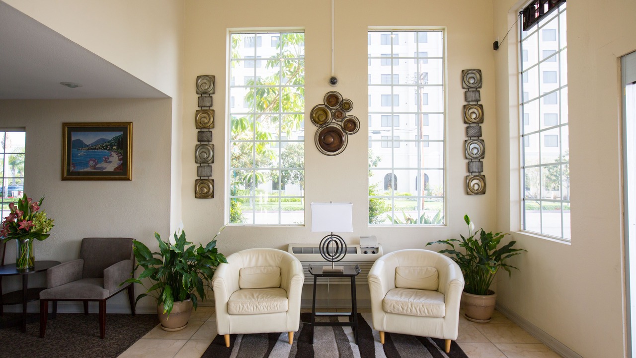 Photo of Livingroom in Anaheim Resort