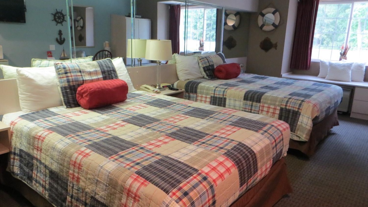 Photo of Bedroom in Grand Rivers