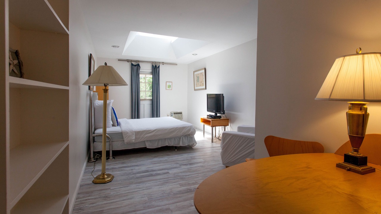 Photo of Others in Tuckahoe